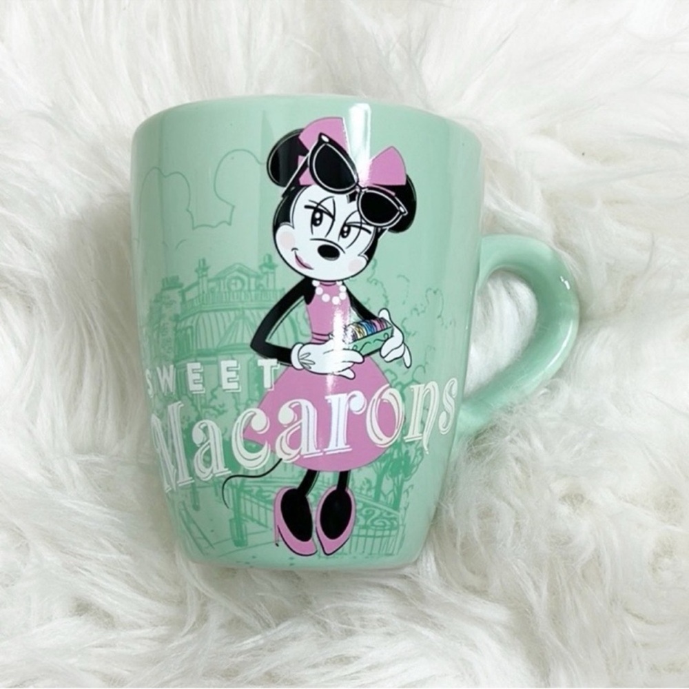 Disney Parks Minnie Mouse Paris Parisian Sweet Macaron Disneyland Mug